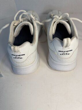 WOMENS SKECHERS WHITE SIZE 8.5 SNEAKERS
